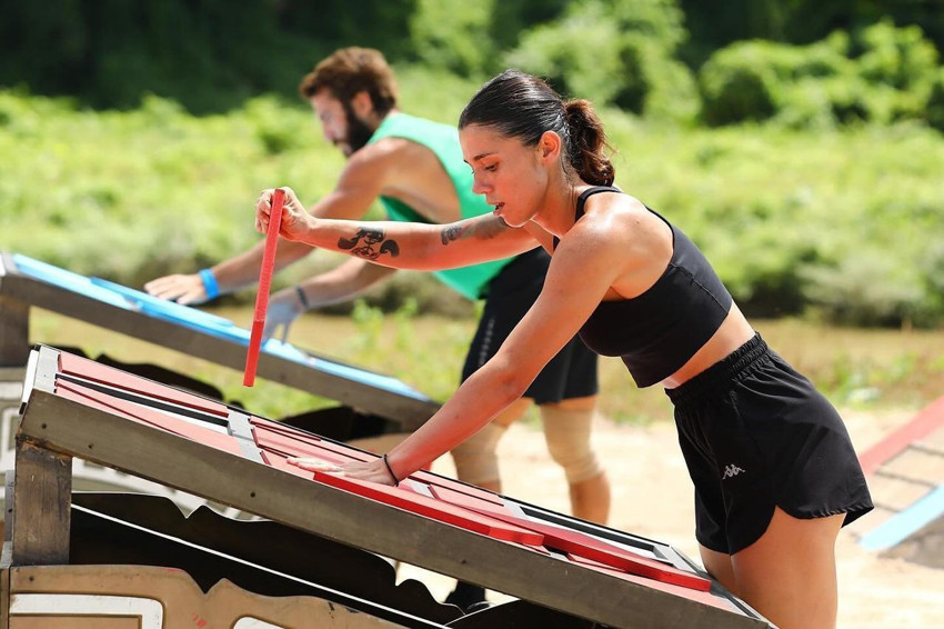 Survivor adasının güzeli yaz sezonunu açtı, sosyal medya karıştı - Resim: 1