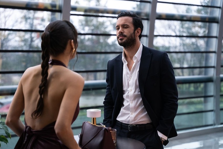 Hande Erçel ile Barış Arduç'un Aşkı Hatırla'daki bu aşk sahneleri olay olacak! - Resim: 3