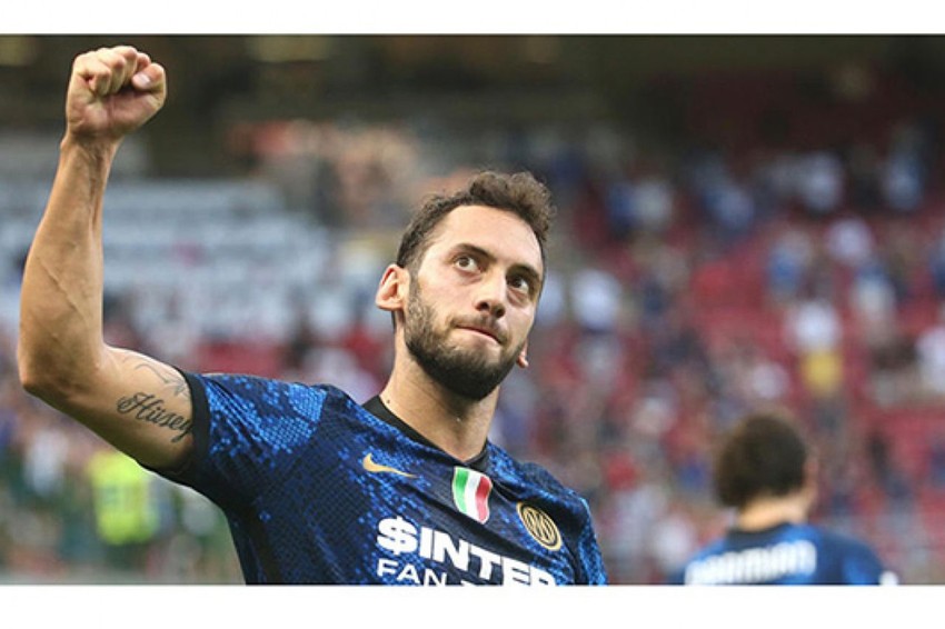 Süper Lig devinin Hakan Çalhanoğlu için resmi teklif ortaya çıktı - Resim: 2