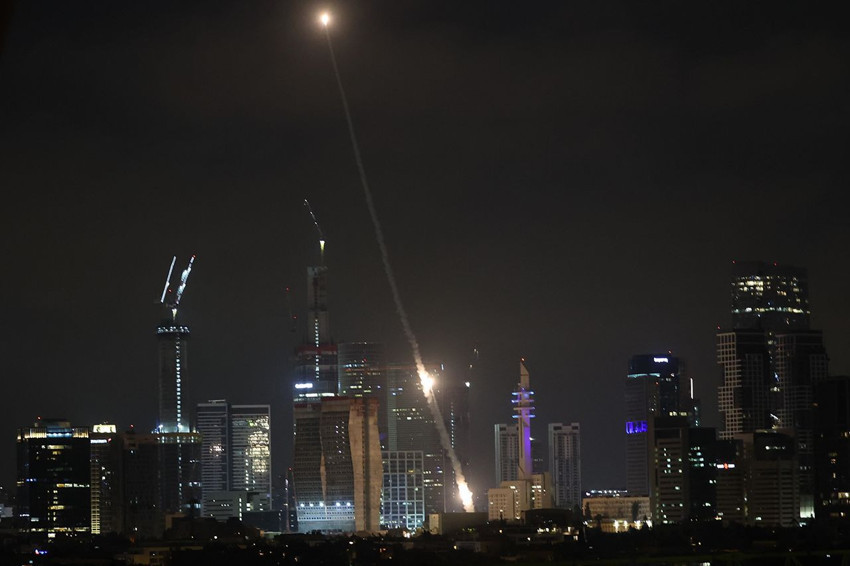 İran'ın İsrail'in Demir Kubbesi'ni delen füzeleri böyle görüntülendi - Resim: 1