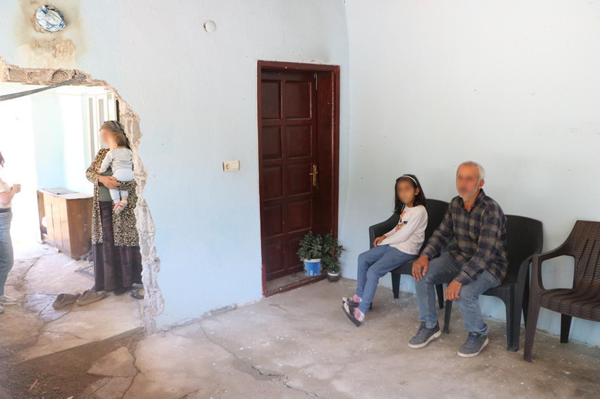 Yılanlar bir ailenin kabusu oldu: ''Eşim 3 kez düşük yaptı'' - Resim: 4