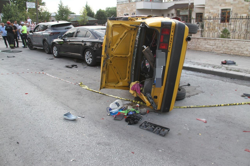 Ehliyetsiz trafik canavarı ortalığı savaş alanına çevirdi - Resim: 4