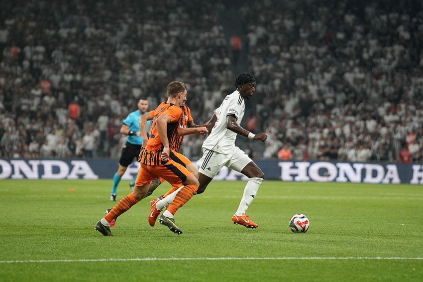 Beşiktaş ilk resmi maçında Shakhtar Donetsk’e 4-2 mağlup oldu - Resim: 1
