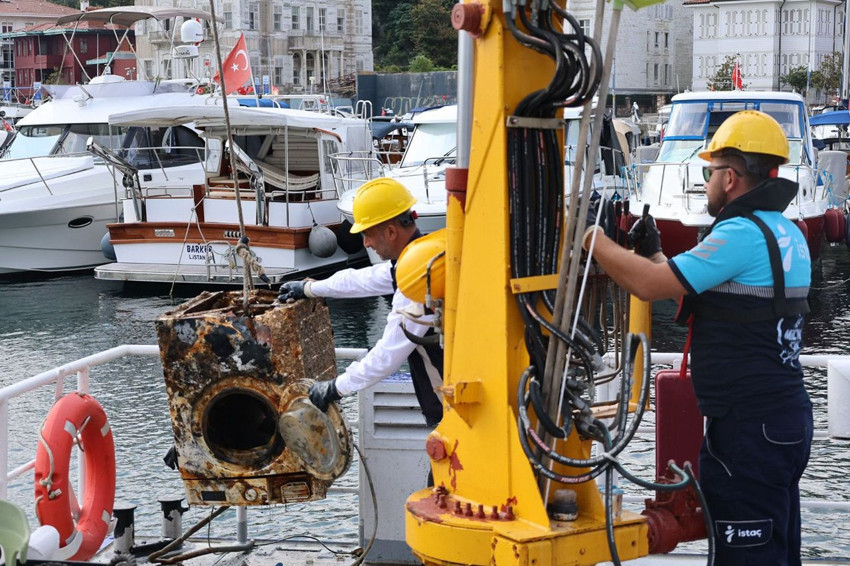 İstanbul Boğazı'nın derinliklerinden çıkartıldı: Çıkartan da gören de ne diyeceğini bilemedi! - Resim: 4