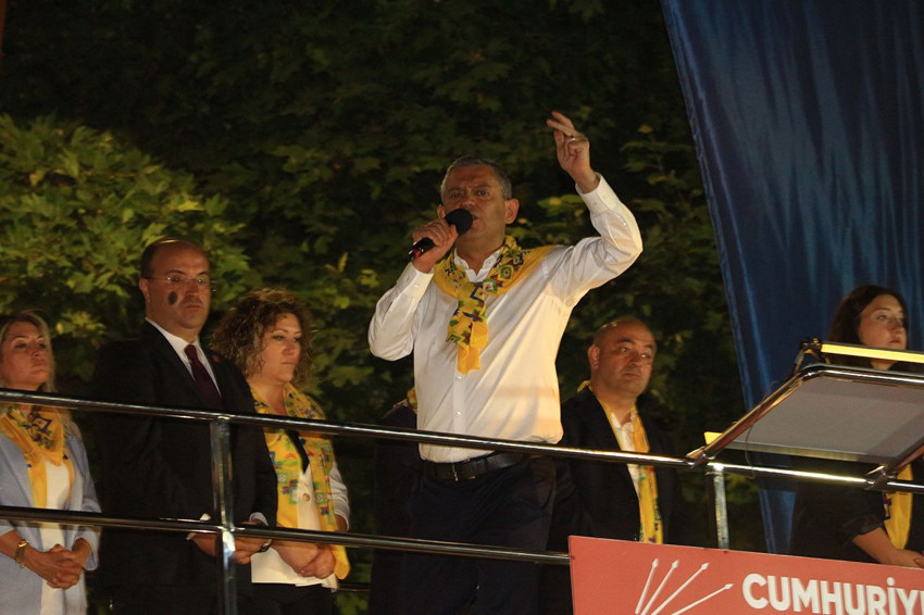 CHP lideri Özel: ''Bize DEM'leniyorsun diyenler terör örgütüyle pazarlığa oturdu'' - Resim: 1