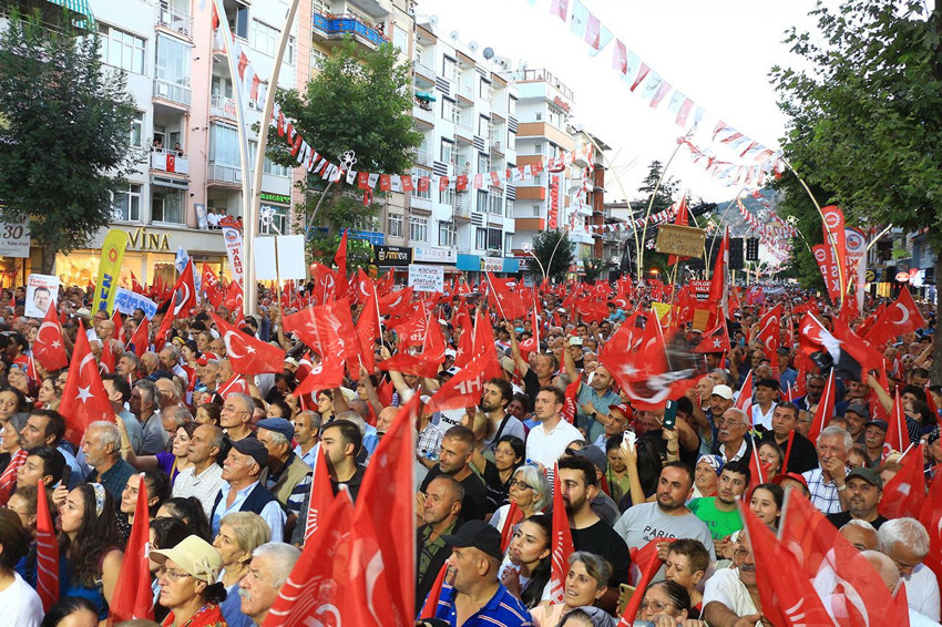 CHP lideri Özel: ''Bize DEM'leniyorsun diyenler terör örgütüyle pazarlığa oturdu'' - Resim: 2