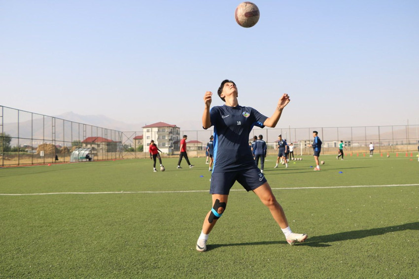 26 yaşındaki topçu Fenerbahçe'den Hakkari Yüksekova'ya transfer oldu - Resim: 4