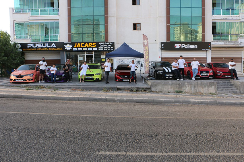 Modifiyeli araç ve motosiklet tutkunları Diyarbakır'da buluşuyor - Resim: 3