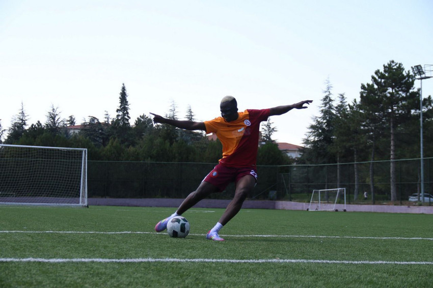 Osimhen'i Eskişehir'de gören şaşırıyor - Resim: 2