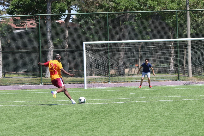 Osimhen'i Eskişehir'de gören şaşırıyor - Resim: 4
