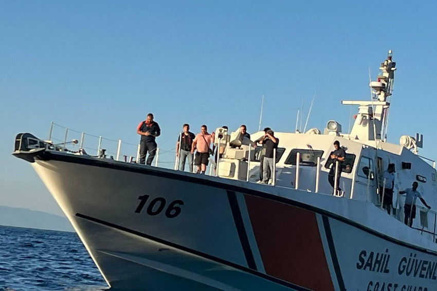 Muğla açıklarında alabora olan teknedeki 2 çocuk da kurtarıldı - Resim: 4