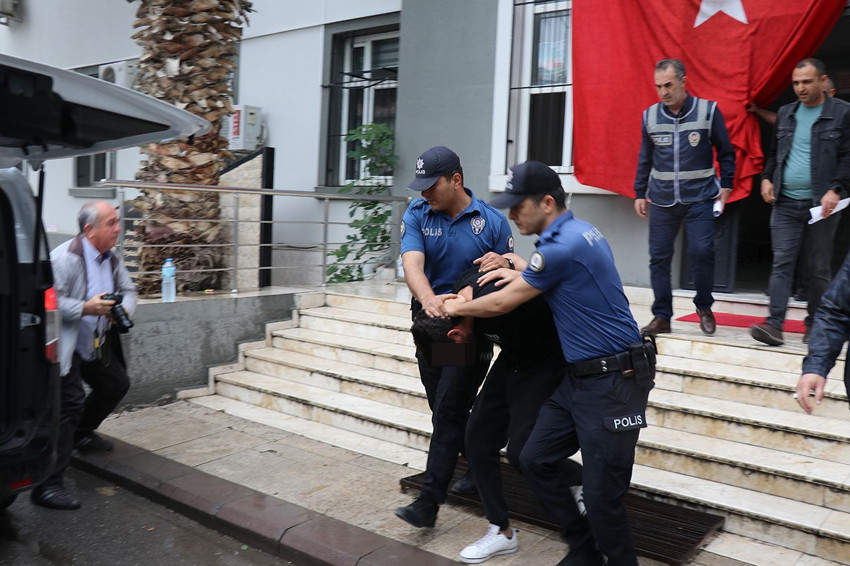 2 yaşındaki bebeği döve döve hastanelik ettiler: Tanık doktorun ifadesi kan dondurdu - Resim: 1