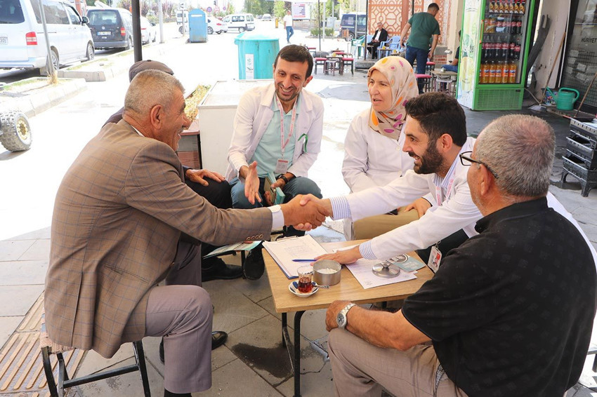 Mobil Sigara Bırakma Timleri sokaklara inip, işbaşı yaptı - Resim: 2