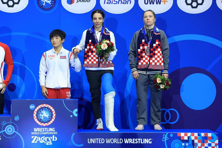 Milli kadın güreşçimiz Evin Demirhan Yavuz sakatlığına rağmen dünya üçüncüsü oldu - Resim: 1