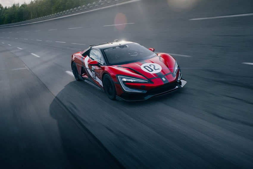 BYD'nin yeni canavarı 496,22 km hızla Dünyanın En Hızlı Seri Üretim Otomobili oldu - Resim: 1