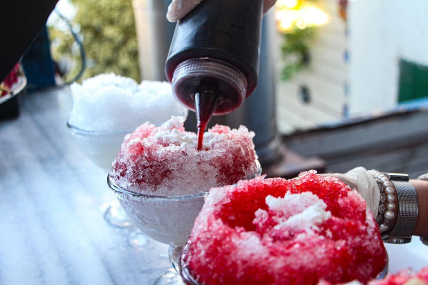 Ev kadınıydı, eşi hastalanınca ticarete atıldı: Şimdi yanında 25 kişi çalışıyor - Resim: 2