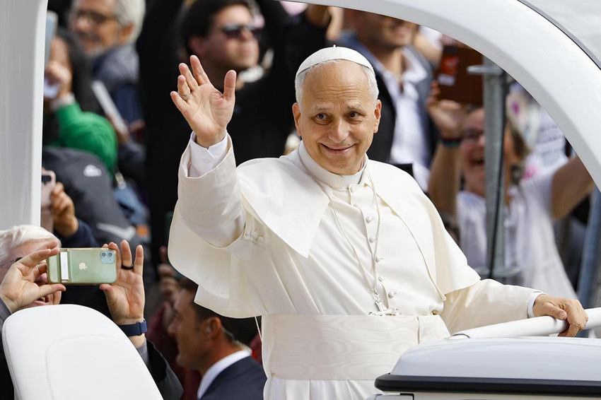 İlk yurt dışı ziyareti için Türkiye'yi seçen Papa'ya çok özel hediye - Resim: 1