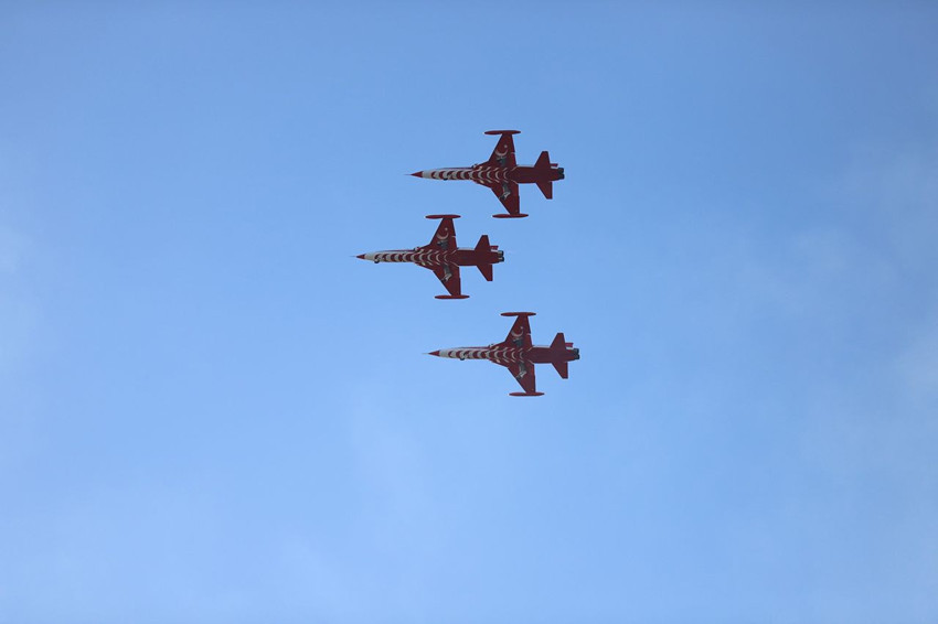 Gökyüzündeki gururlarımız Türk Yıldızları bir kez daha ağızları açık bıraktı - Resim: 3