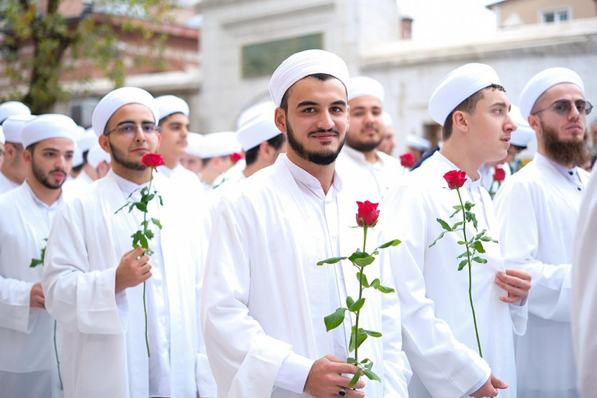 İsmailağa tarikatı İstanbul'da sokağa indi! Görüntüler gündem oldu - Resim: 2