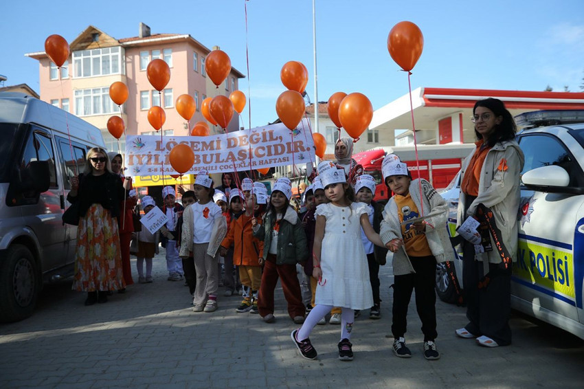 Balonlar bu sefer de lösemili çocuklar için gökyüzüyle buluştu - Resim: 2