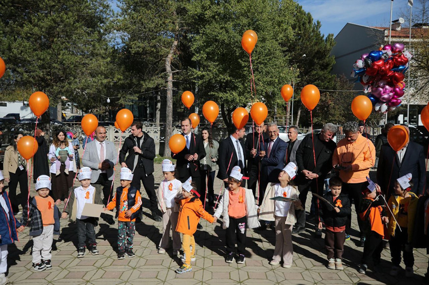 Balonlar bu sefer de lösemili çocuklar için gökyüzüyle buluştu - Resim: 1