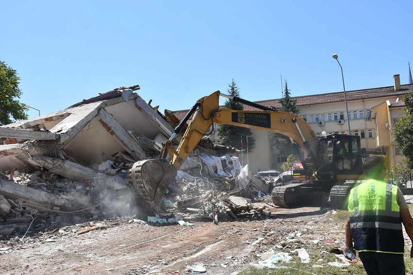 Deprem fırtınasında korkutan açıklama: Sessiz fay da aktifleşti ve depremler üretiyor - Resim: 4