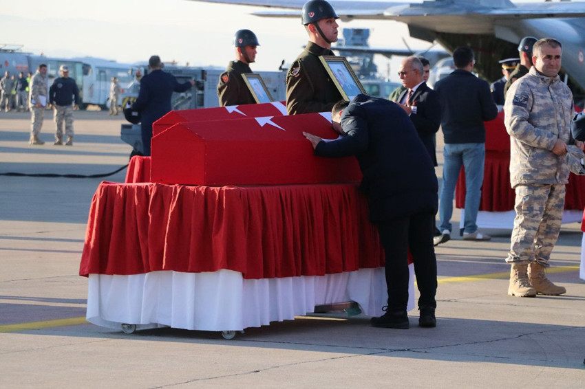 Bugün de ''günaydın'' diyemedik... 20 vatan evladına son görevde gözyaşları sel oldu - Resim: 4