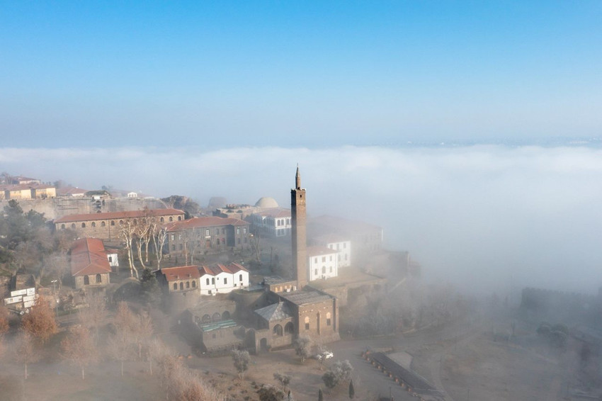 Sis bir şehrimizi yuttu, geriye sadece camilerin minareleri kaldı... - Resim: 4