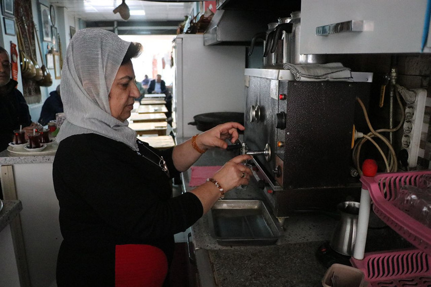 İlk kadın çaycıydı şimdi de ilk kadın adayı oldu - Resim: 2
