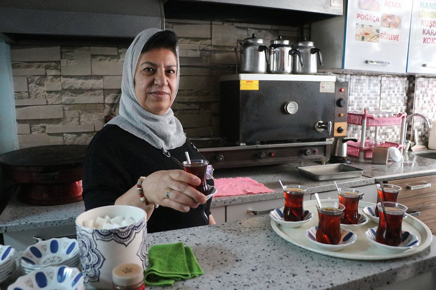 İlk kadın çaycıydı şimdi de ilk kadın adayı oldu - Resim: 4