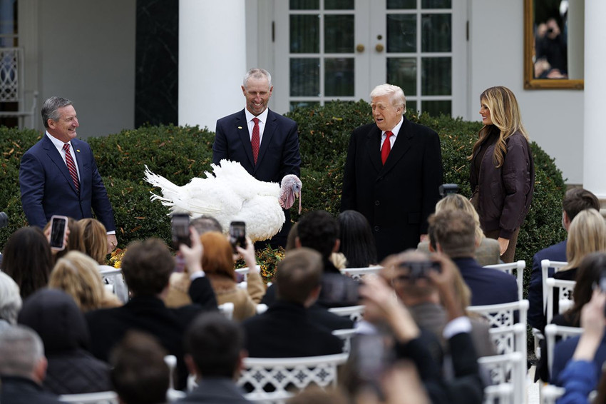 Trump espri yapmak isterken tepki çekti: ''İşkence kampına gönderelim'' - Resim: 3