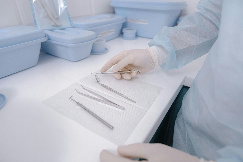 Diş tedavisinde implantı rafa kaldıracak yöntem... Deprem sonrası konutlardan yola çıkıp, başardı - Resim: 2