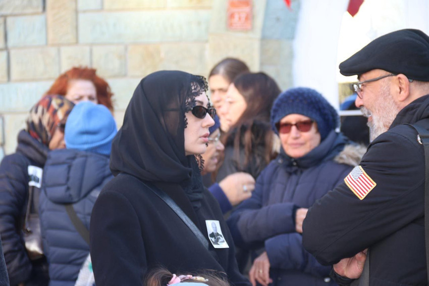 Ünlü oyuncu Burcu Özberk'in acı günü - Resim: 1