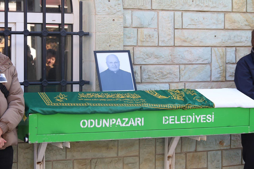 Ünlü oyuncu Burcu Özberk'in acı günü - Resim: 4