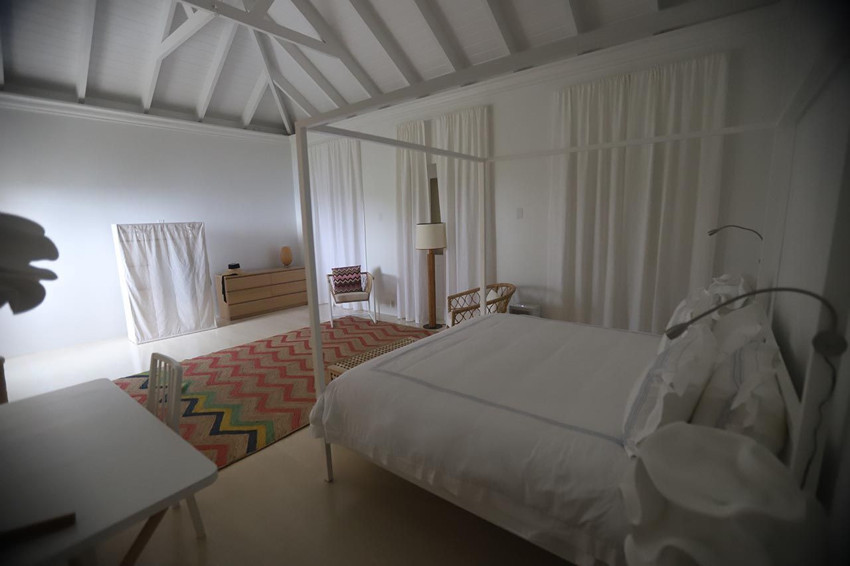 Milyarder Epstein'in ''sapkınlık'' adasından yeni görüntüler yayınlandı - Resim: 8