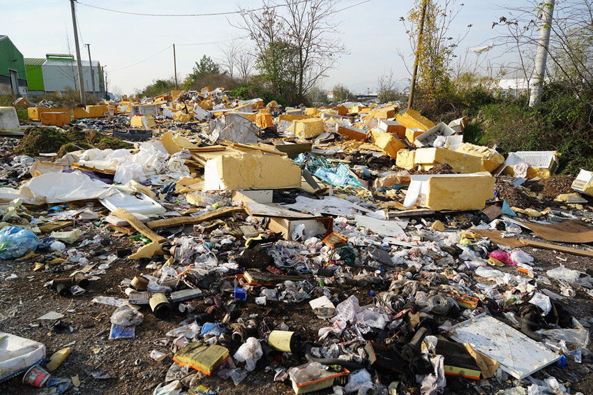 Bir şehrimiz çöp dağlarının içinde yok oldu: Sanki bir açık hava çöplüğü - Resim: 2