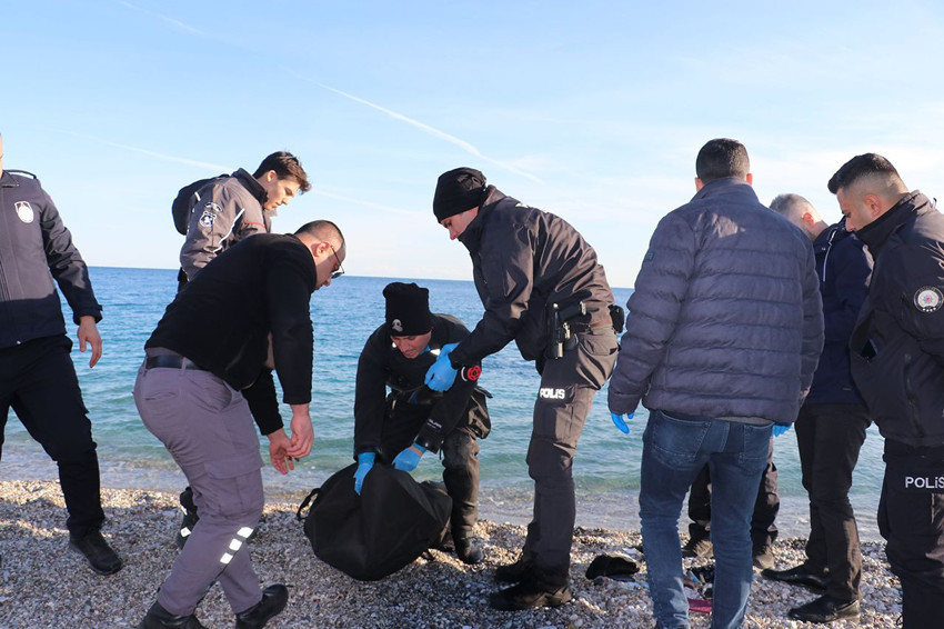 Antalya'da amatör balıkçılar oltalarına takılan şeyi görünce neye uğradığını şaşırdı - Resim: 3