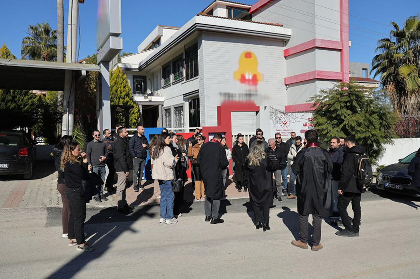 Çocuklarının karnesini almaya gittiler, okulun iflas ettiğini öğrendiler - Resim: 3