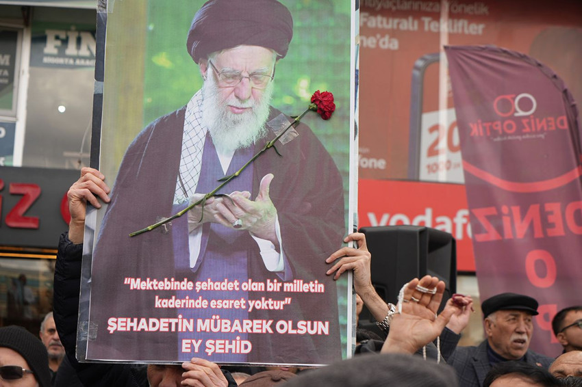 Türkiye'deki Caferiler İran'a destek, Hamaney'e anma ve İsrail'e öfke için sokağa indi! - Resim: 3