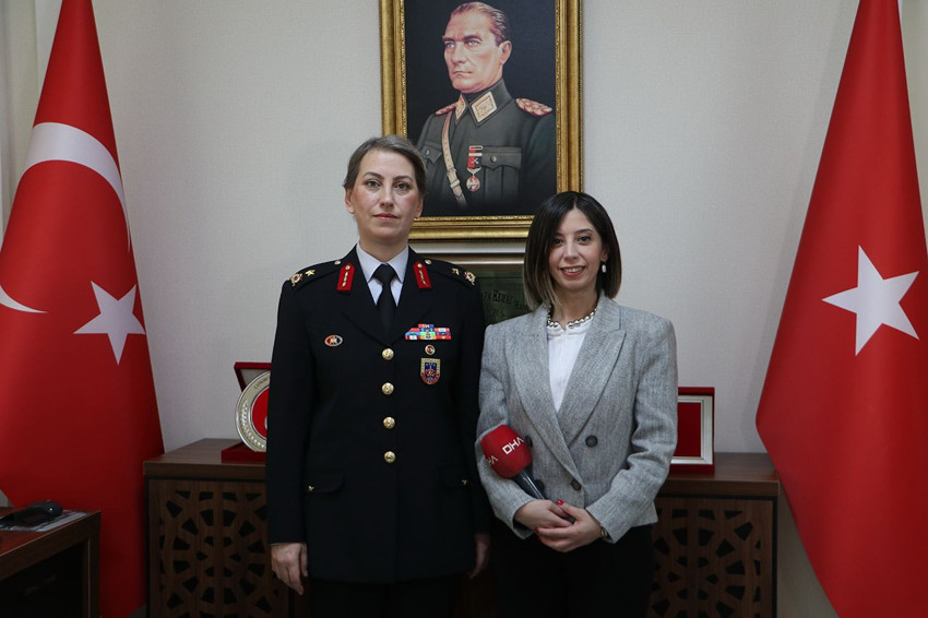 O Türkiye'nin ilk kadın İl Jandarma Komutanı: ''Üniforma bir kıyafet değil, vatan görevidir'' - Resim: 3