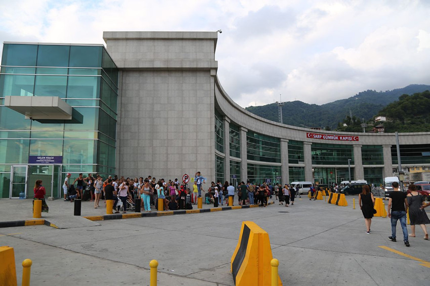 Sınırda rekor: 5 milyon barajı bir kez daha aşıldı! - Resim: 3