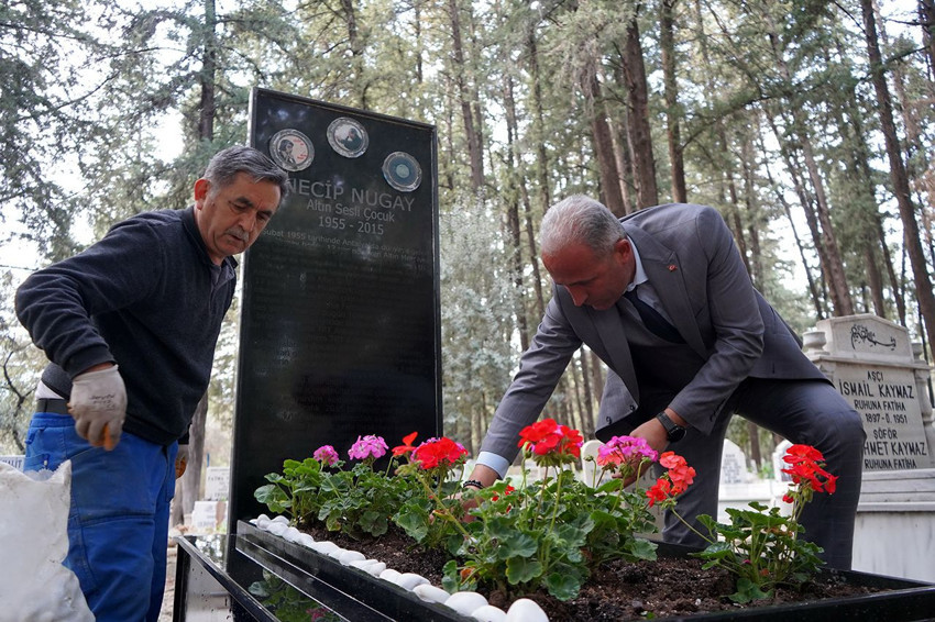 Mezarlıkta dijital dönem! Bayram öncesi karekodlu mezar taşlarıyla görüntülü ziyaretler başladı - Resim: 2
