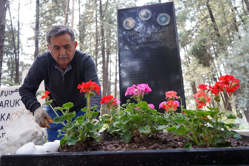 Mezarlıkta dijital dönem! Bayram öncesi karekodlu mezar taşlarıyla görüntülü ziyaretler başladı - Resim: 3