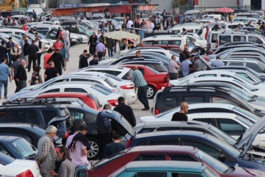 Türkiye'de bir devrin sonu: Sedan arabalar yollardan çekiliyor - Resim: 4