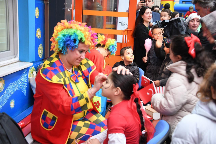 Eşref Rüya ve Teşkilat oyuncularından çocuklara büyük sürpriz - Resim: 3