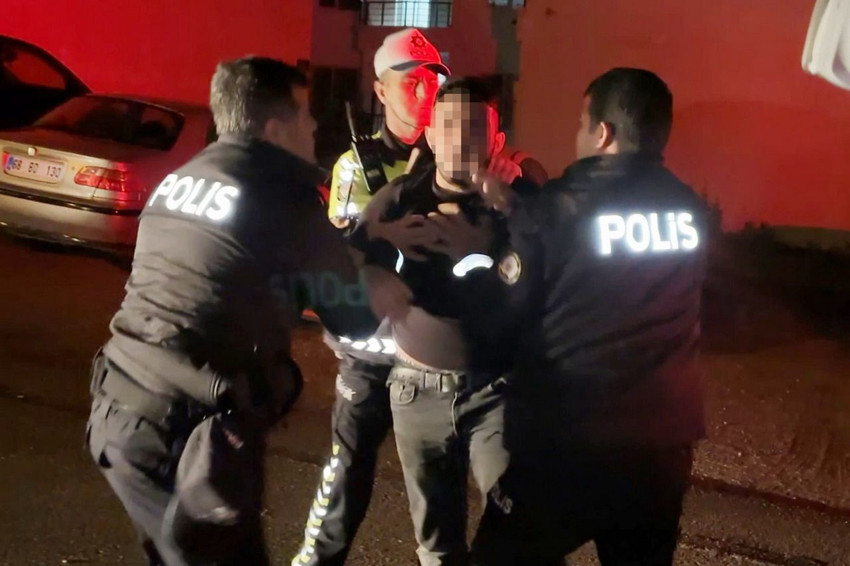 Polise önce yalvardı sonra da küfürler edip kaçmaya çalışsa da yakalandı! - Resim: 4