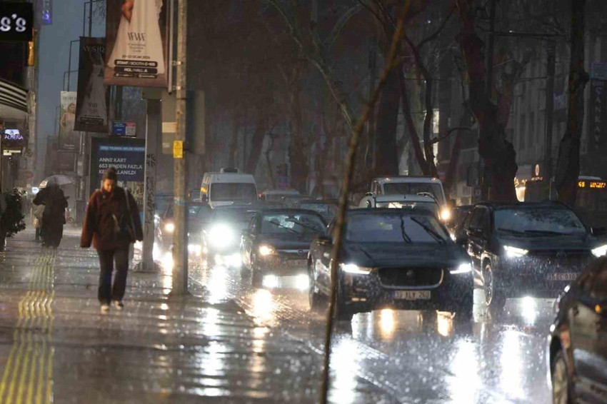 Üç bölge hariç tüm Türkiye'de sağanak yağış alarmı! - Resim: 3