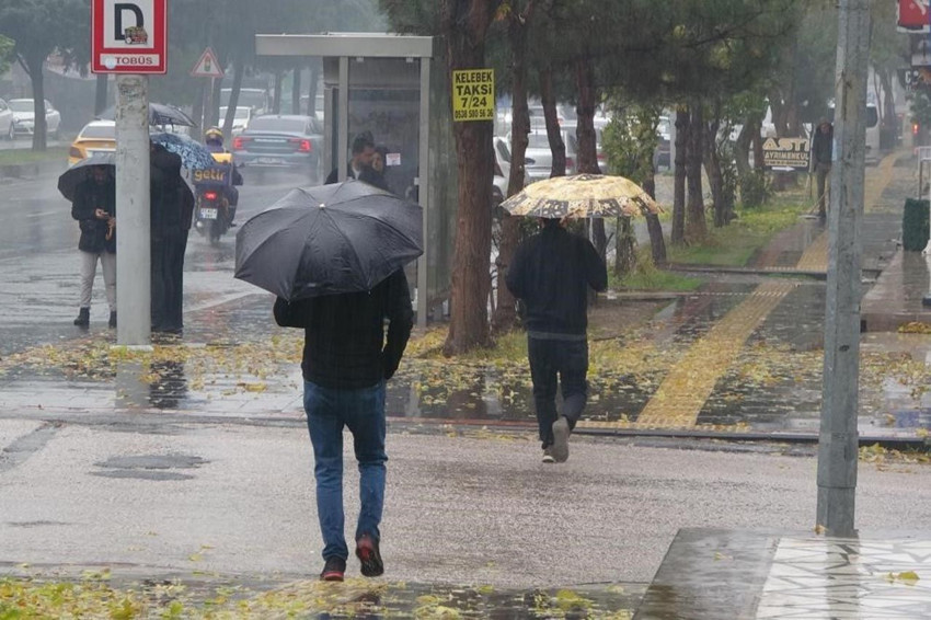 Üç bölge hariç tüm Türkiye'de sağanak yağış alarmı! - Resim: 4