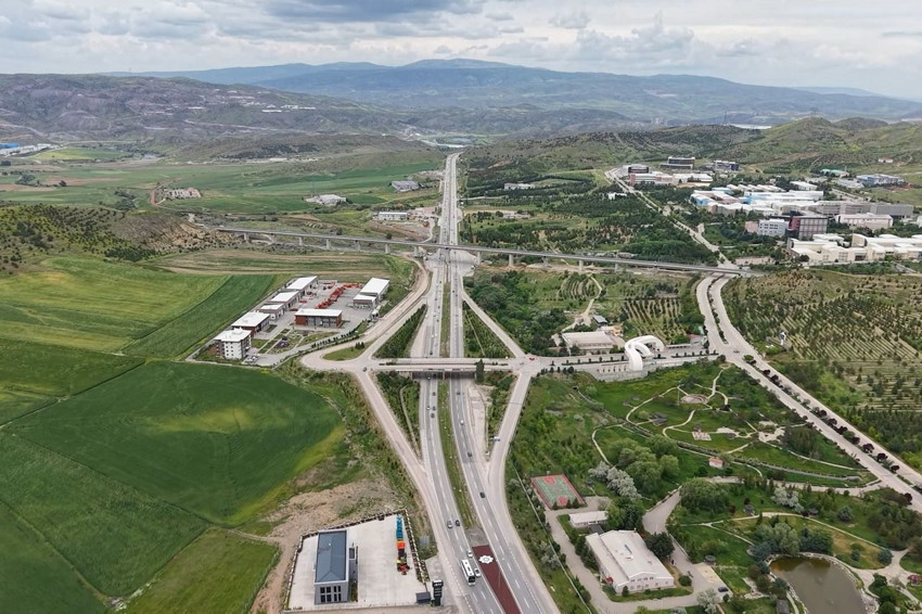 Türkiye'nin kilit kavşağında bayram trafiği... Dönüşte büyük kaos bekleniyor! - Resim: 2
