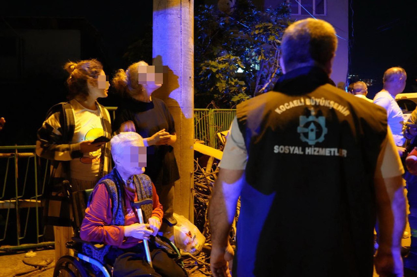 Gece yarısı akılalmaz korku: Tavan çöktü, bir aile ölümden şans eseri kurtuldu! - Resim: 3